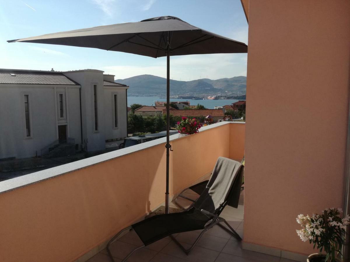 Apartment Juric Trogir Exteriör bild