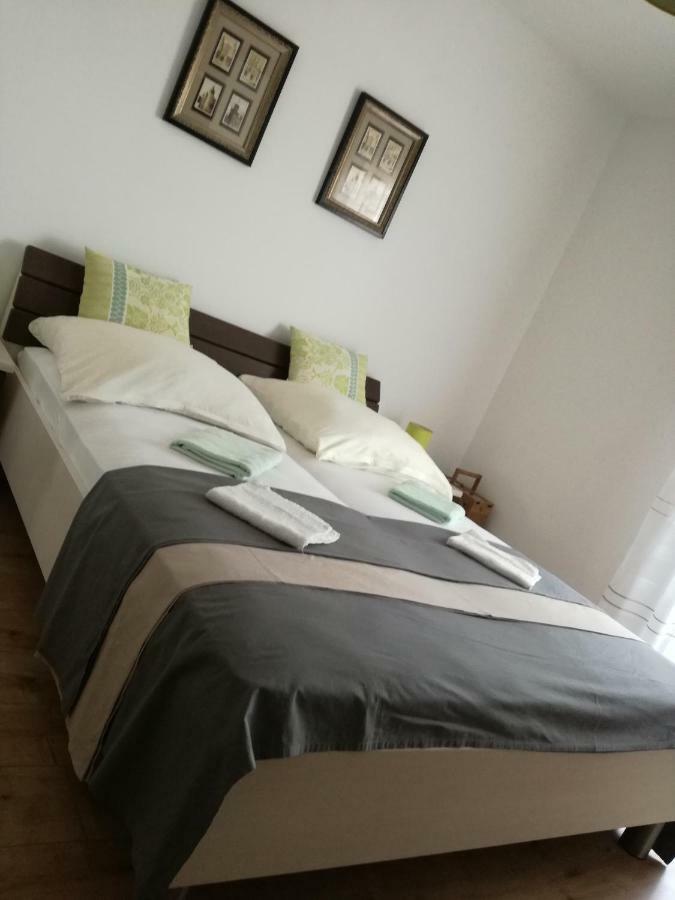 Apartment Juric Trogir Exteriör bild