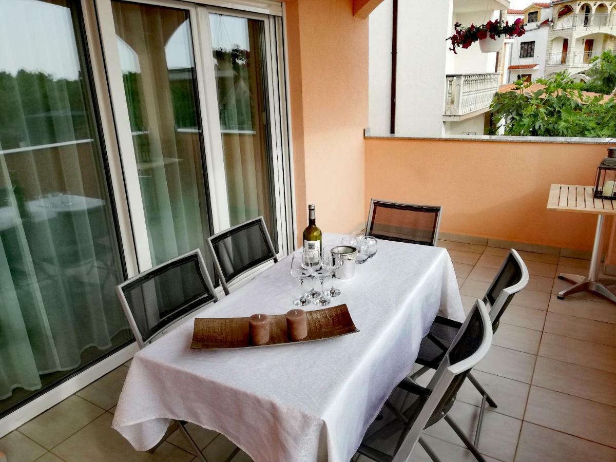 Apartment Juric Trogir Exteriör bild